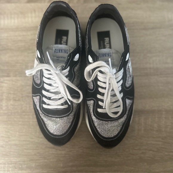 Golden Goose Runners-AUTHENTIC! - Picture 2 of 5